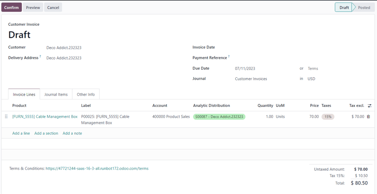 Customer invoice draft with purchase product attached to sales order in Odoo.